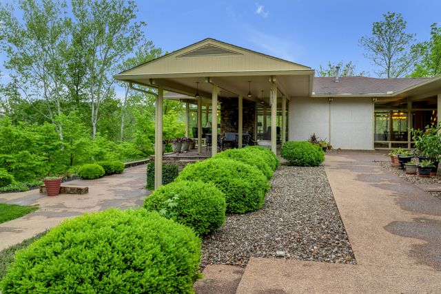 150 Pine Hill Drive, Morehead, KY 40351