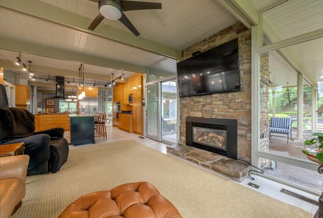 150 Pine Hill Drive, Morehead, KY 40351