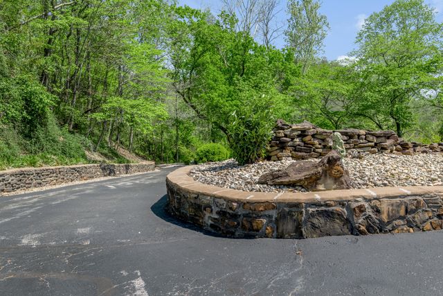 150 Pine Hill Drive, Morehead, KY 40351