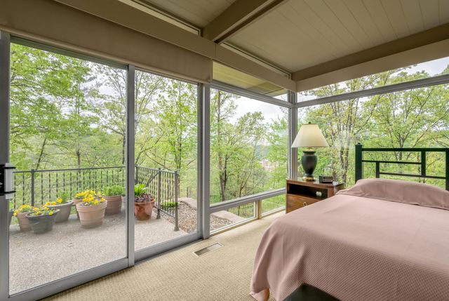 150 Pine Hill Drive, Morehead, KY 40351