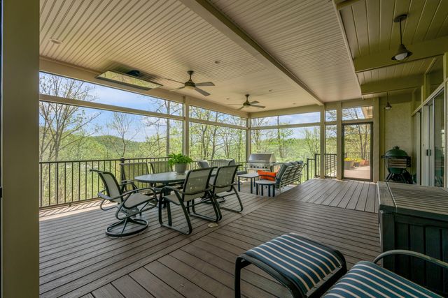 150 Pine Hill Drive, Morehead, KY 40351