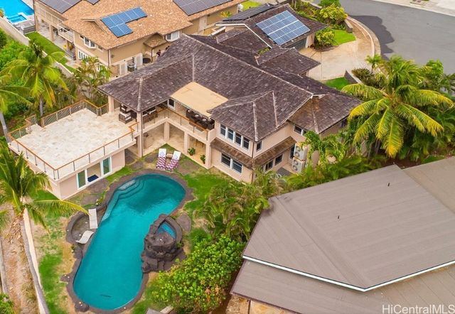 278 Makaweli Place, Honolulu, HI 96825