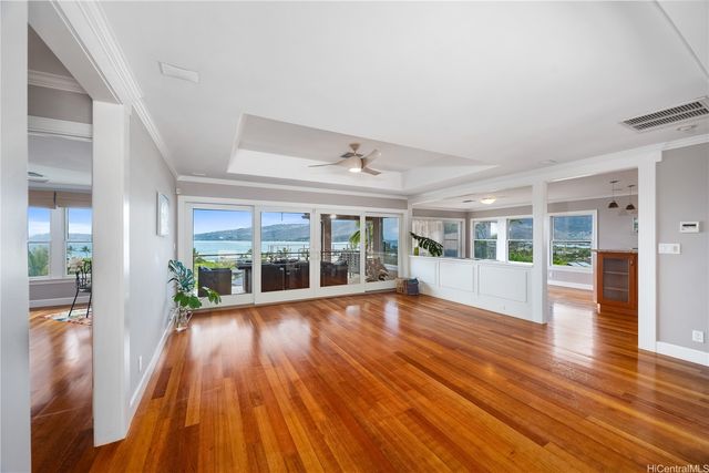 278 Makaweli Place, Honolulu, HI 96825