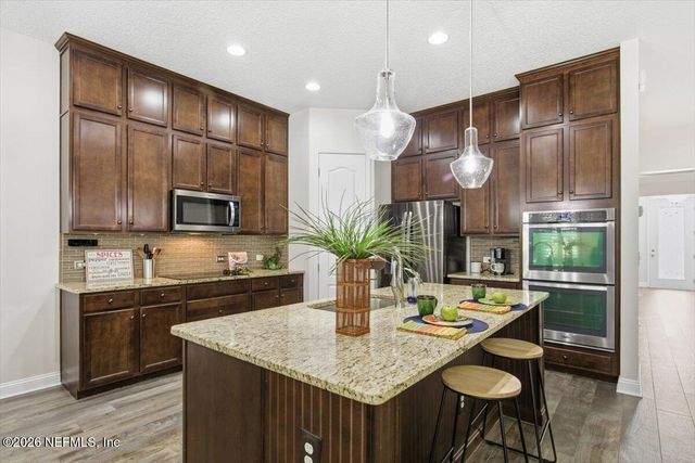 184 ROCKCREEK Drive, St. Johns, FL 32259