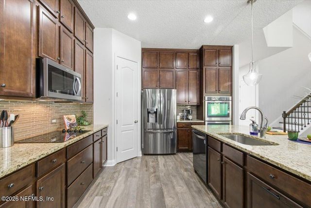 184 ROCKCREEK Drive, St. Johns, FL 32259