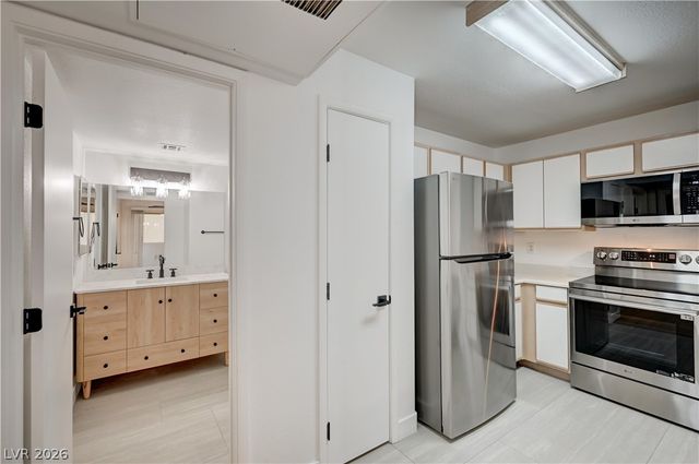 2300 East Silverado Ranch Boulevard 2137, Las Vegas, NV 89183