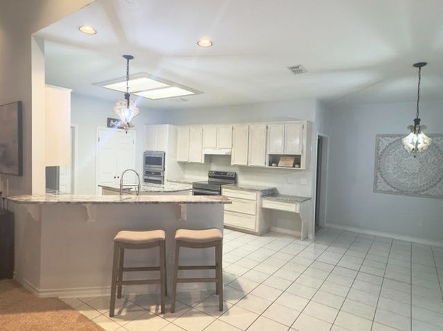 7725 LAKE BAYKAL Dr, Corpus Christi, TX 78414