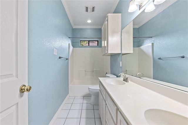 7725 LAKE BAYKAL Dr, Corpus Christi, TX 78414