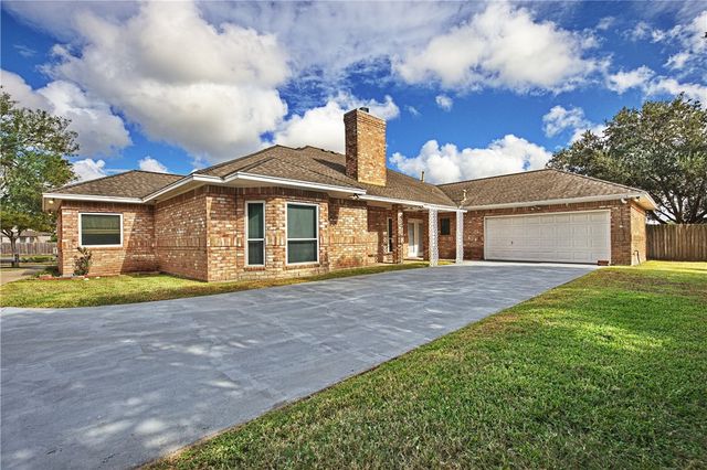 7725 LAKE BAYKAL Dr, Corpus Christi, TX 78414