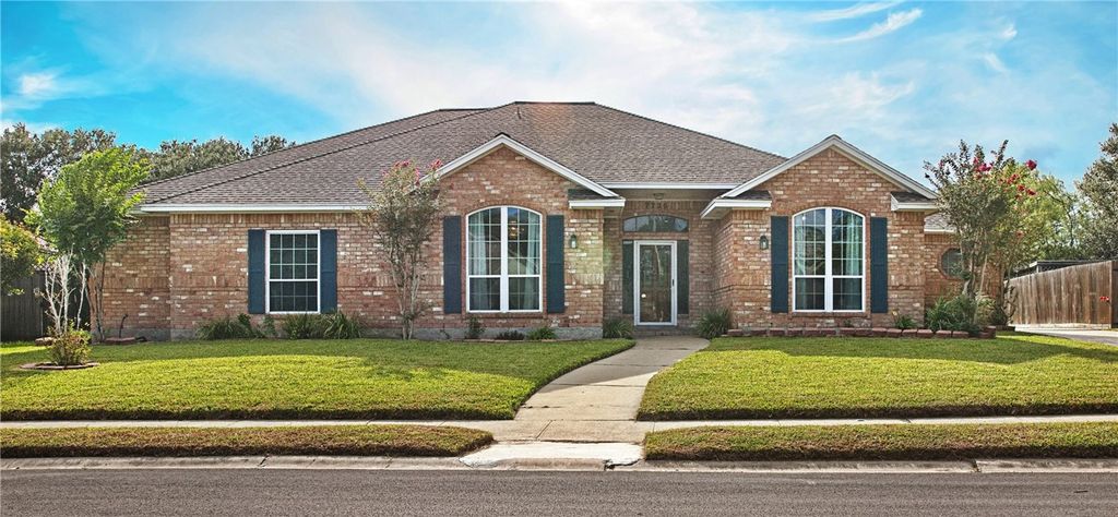 7725 LAKE BAYKAL Dr, Corpus Christi, TX 78414