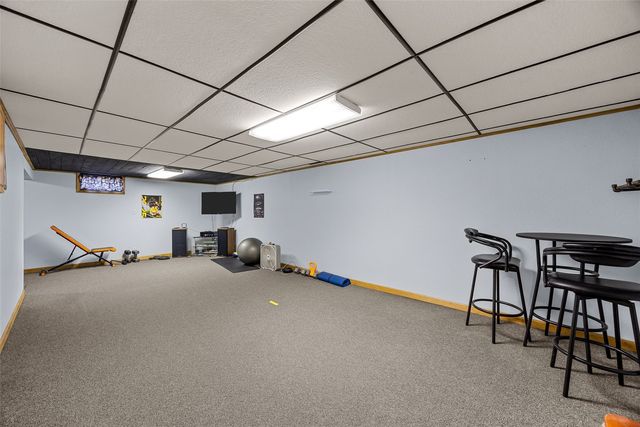 1805 Country Club Drive, Marion, IA 52302