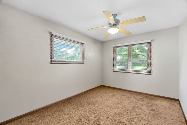 1805 Country Club Drive, Marion, IA 52302