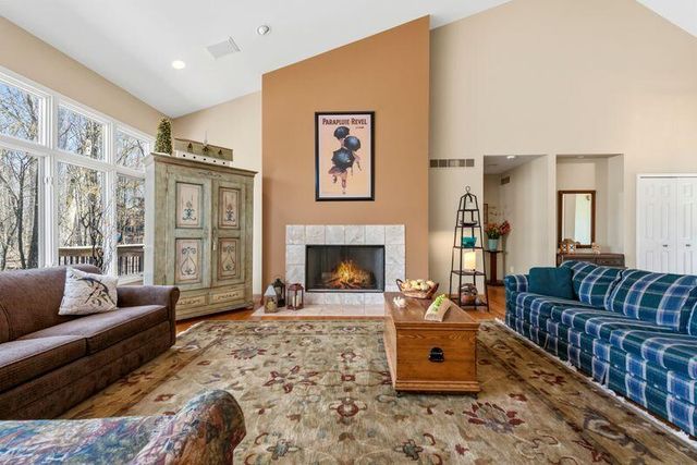 5990 Lynne Hollow Drive, Commerce Twp, MI 48382