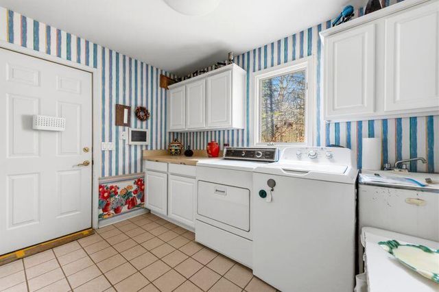 5990 Lynne Hollow Drive, Commerce Twp, MI 48382