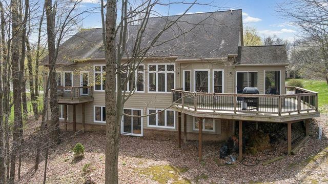 5990 Lynne Hollow Drive, Commerce Twp, MI 48382