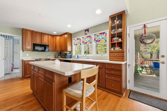 5990 Lynne Hollow Drive, Commerce Twp, MI 48382