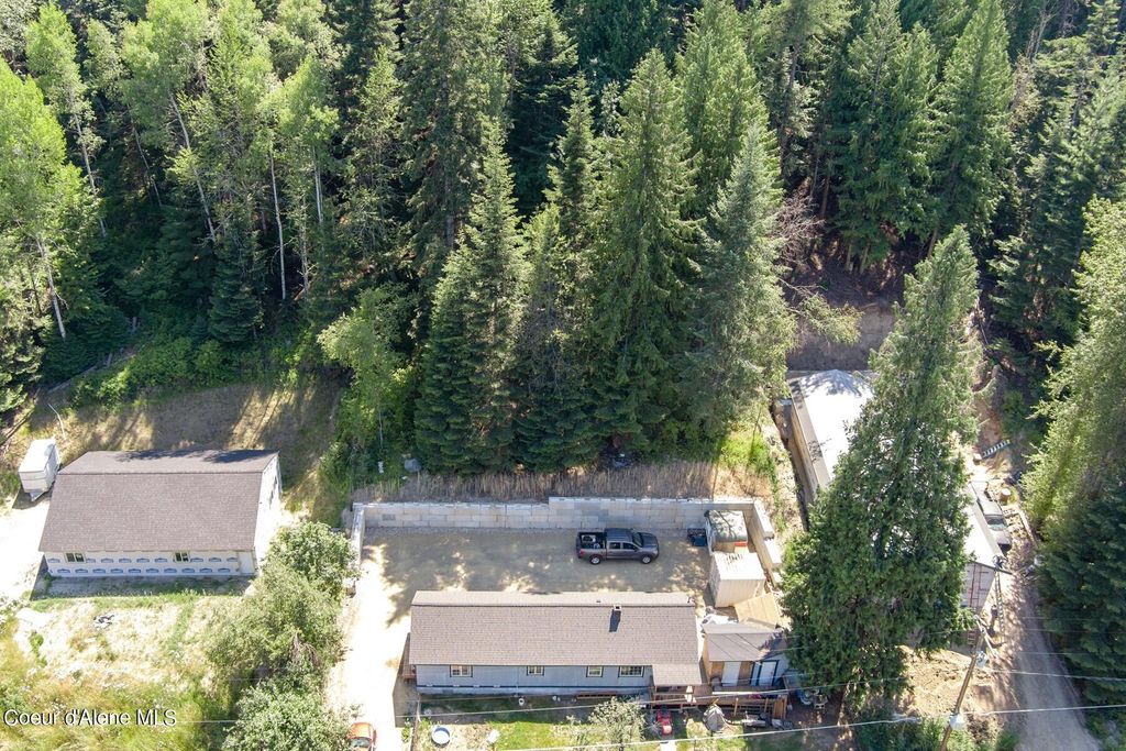 511 E Spring St, Oldtown, ID 83822