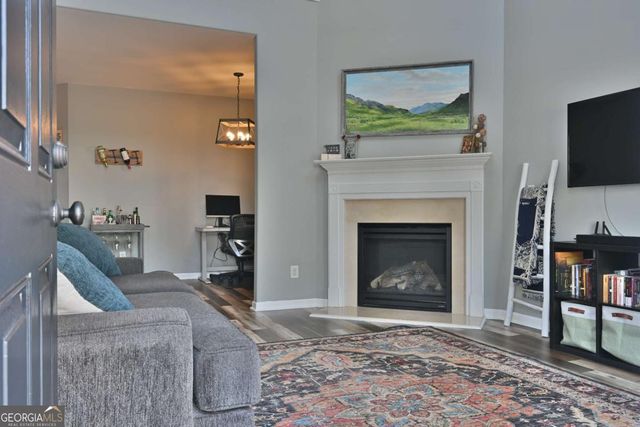 151 Spring Way Square, Canton, GA 30114