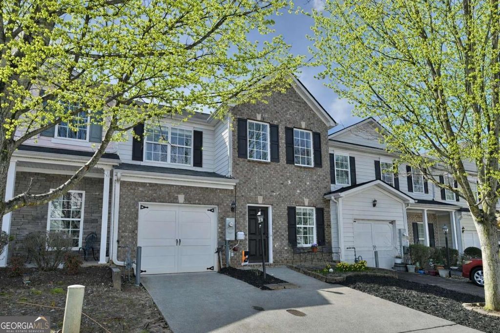 151 Spring Way Square, Canton, GA 30114