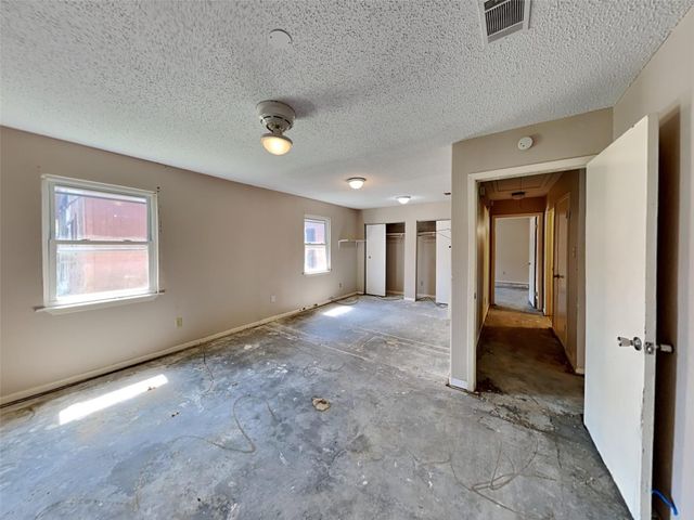 2613 34th Avenue N, Texas City, TX 77590