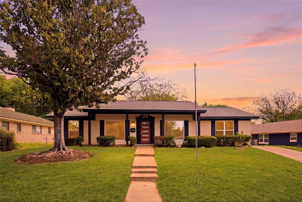 3013 Conejos Drive, Fort Worth, TX 76116
