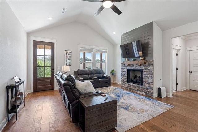 13 Carsaig Circle, Bella Vista, AR 72715