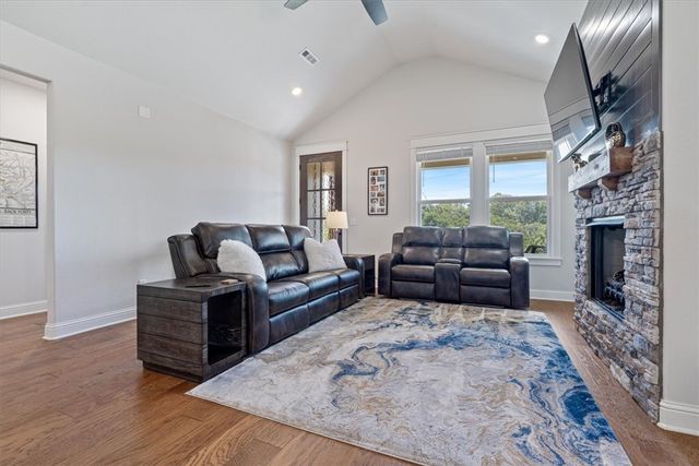 13 Carsaig Circle, Bella Vista, AR 72715