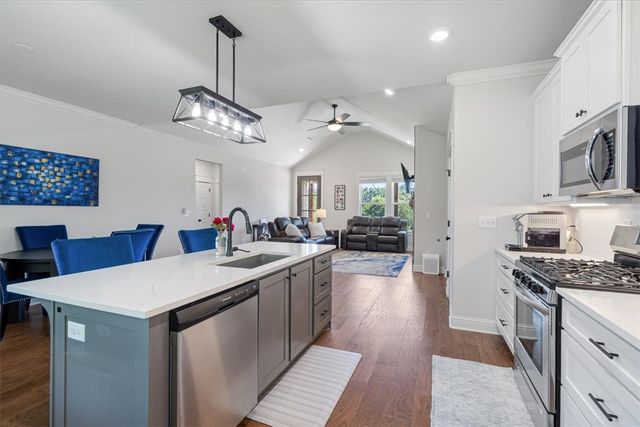 13 Carsaig Circle, Bella Vista, AR 72715