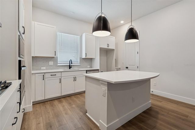 6605 N NEBRASKA AVENUE 20, Tampa, FL 33604