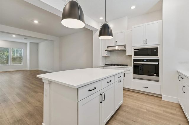 6605 N NEBRASKA AVENUE 20, Tampa, FL 33604