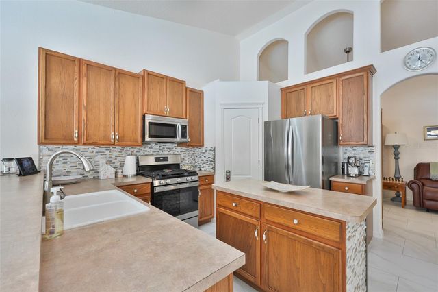 7613 NOTTINGHILL SKY DRIVE, Apollo Beach, FL 33572