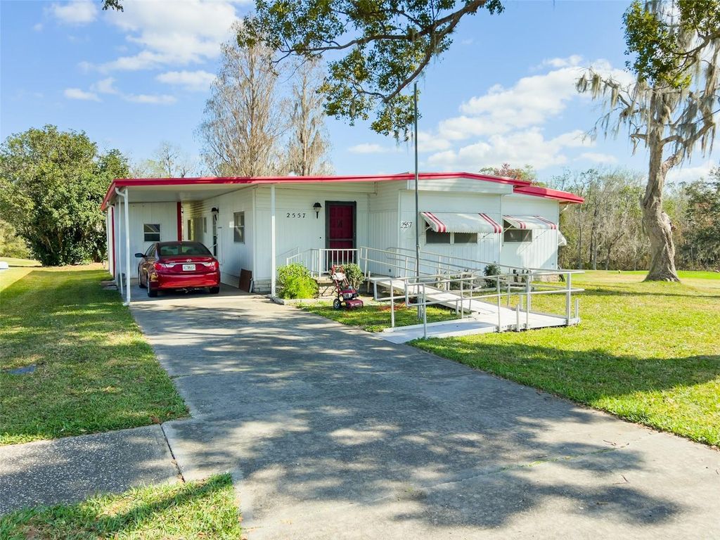 29129 JOHNSTON ROAD 2557, Dade City, FL 33523