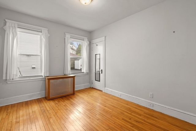 1 Clayton St 1, Watertown, MA 02472