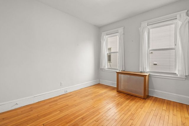 1 Clayton St 1, Watertown, MA 02472