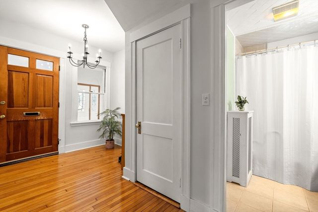 1 Clayton St 1, Watertown, MA 02472