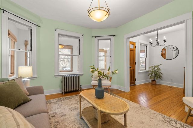 1 Clayton St 1, Watertown, MA 02472