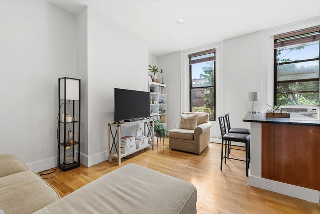 32 Yarmouth St 2, Boston, MA 02116