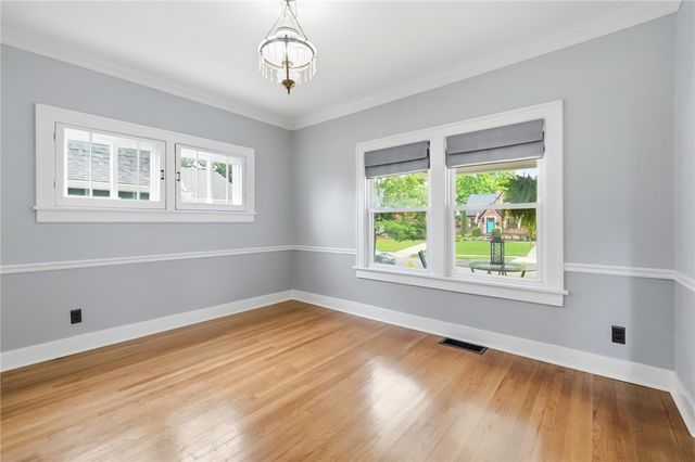 241 Orchard Drive, Oakwood, OH 45419