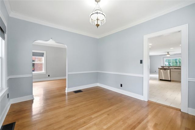 241 Orchard Drive, Oakwood, OH 45419