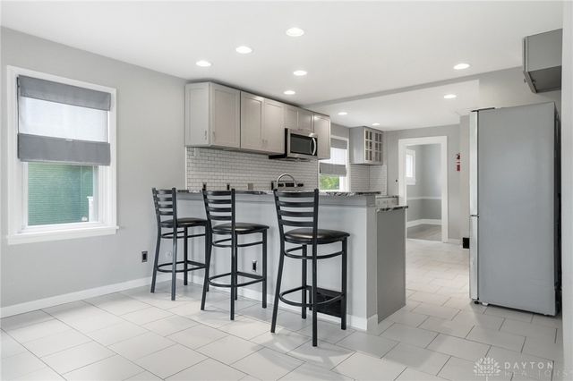 241 Orchard Drive, Oakwood, OH 45419