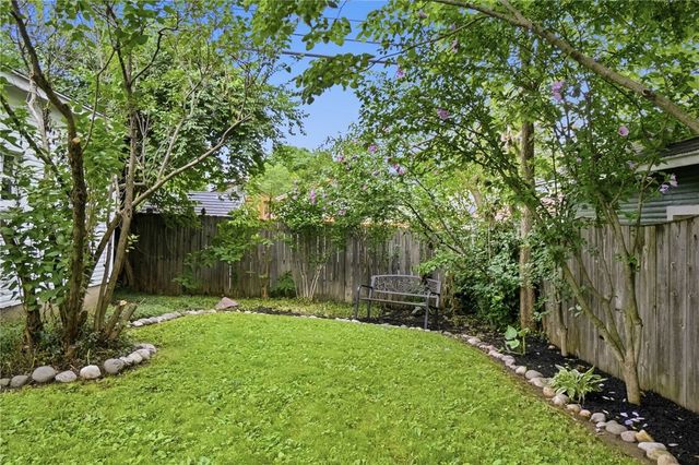 241 Orchard Drive, Oakwood, OH 45419