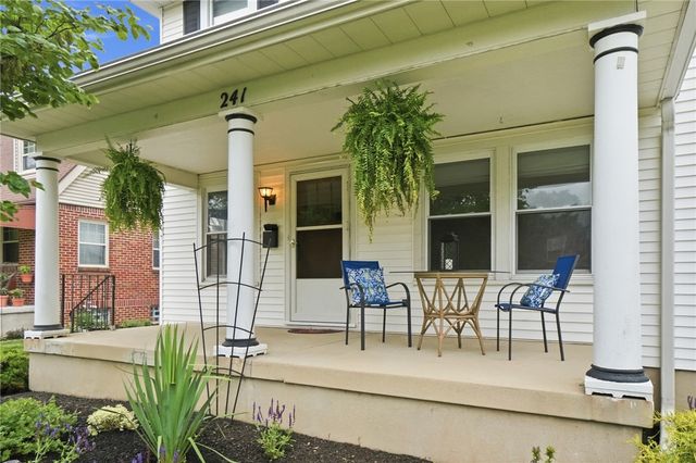 241 Orchard Drive, Oakwood, OH 45419