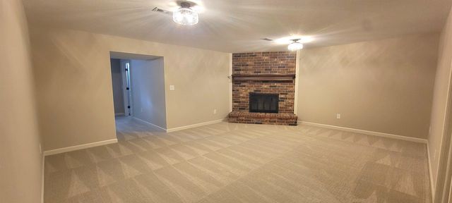 1401 E Evergreen, Derby, KS 67037