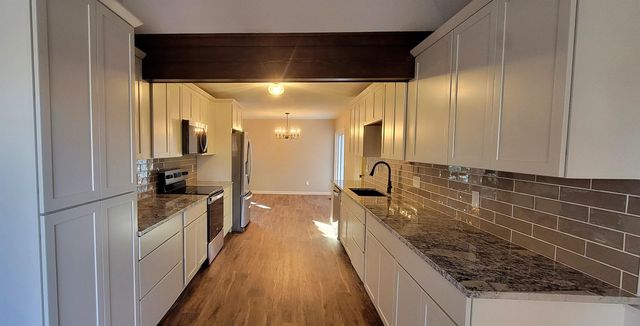 1401 E Evergreen, Derby, KS 67037