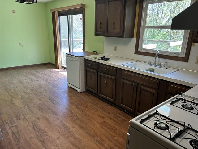 1744 State Street, Holland, MI 49424