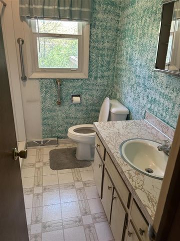 1744 State Street, Holland, MI 49424