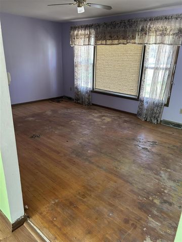 1744 State Street, Holland, MI 49424