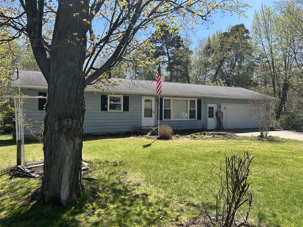 1744 State Street, Holland, MI 49424