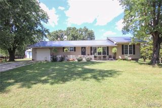425 Bechter Road, Bourbon, MO 65441