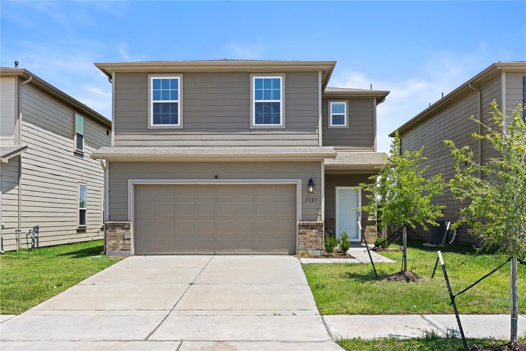 7323 Heath Knoll Lane, Houston, TX 77075
